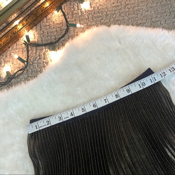 Aritzia Babaton Jude Pleated Midi Skirt - Picture 6 of 8